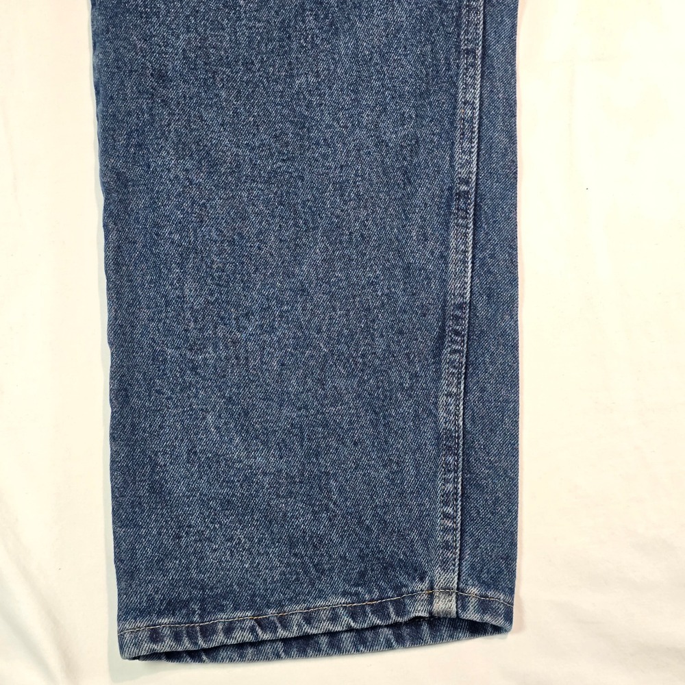 Wrangler Authentics Mens Relaxed Fit Jeans 42x30 Medium Wash Blue Denim 97601DR - Picture 9 of 16